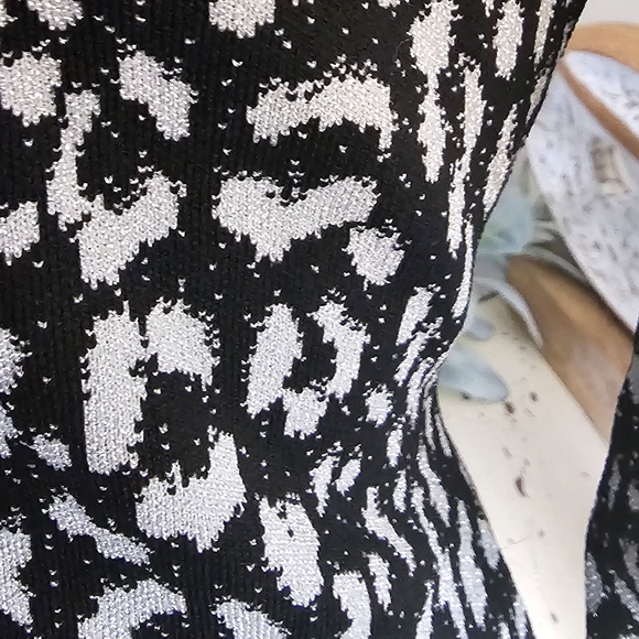 Michael Kors Black Metallic Silver Cheetah Print Bell Sleeve Sheath Dress - Picture 9 of 9
